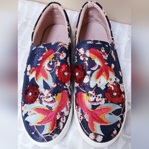 Topshop Embroidered Sequined Koi Fish Shoes Sneaker Size 7